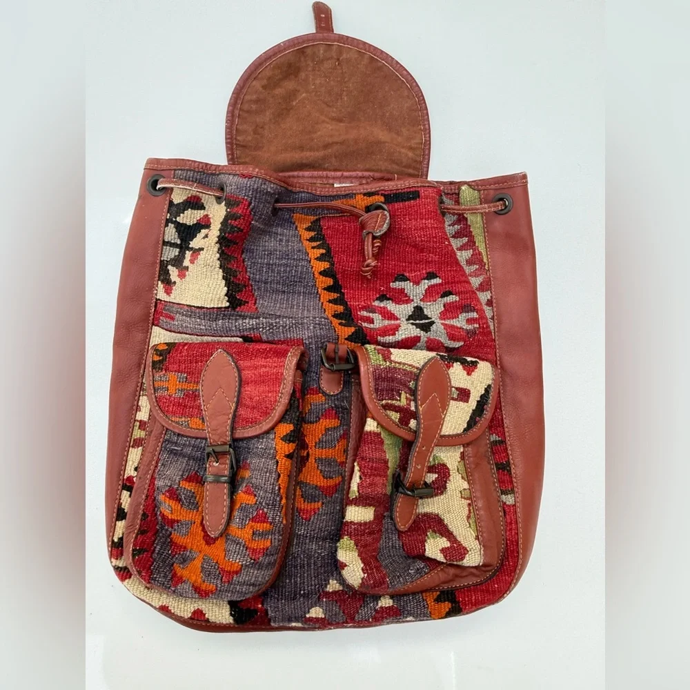 Vintage Wool Patterned Women's Backpack - Picture 11 of 14
